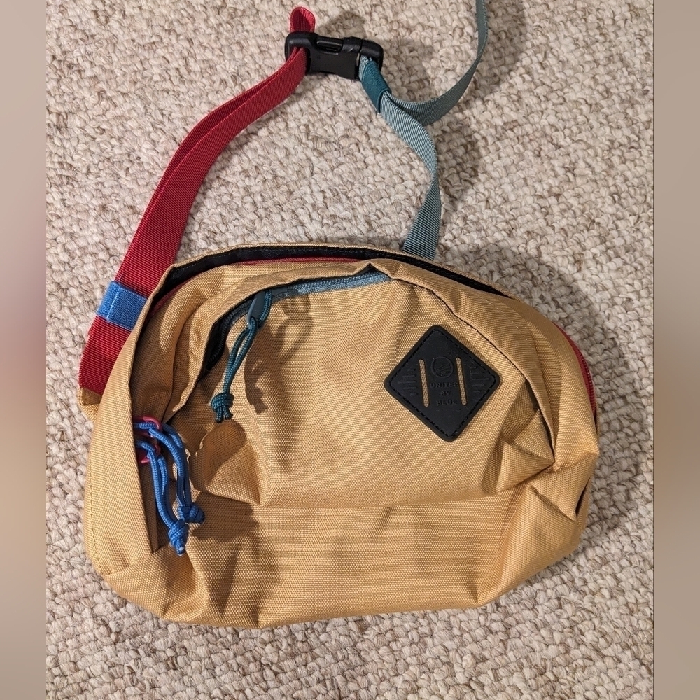 United by Blue Fanny pack